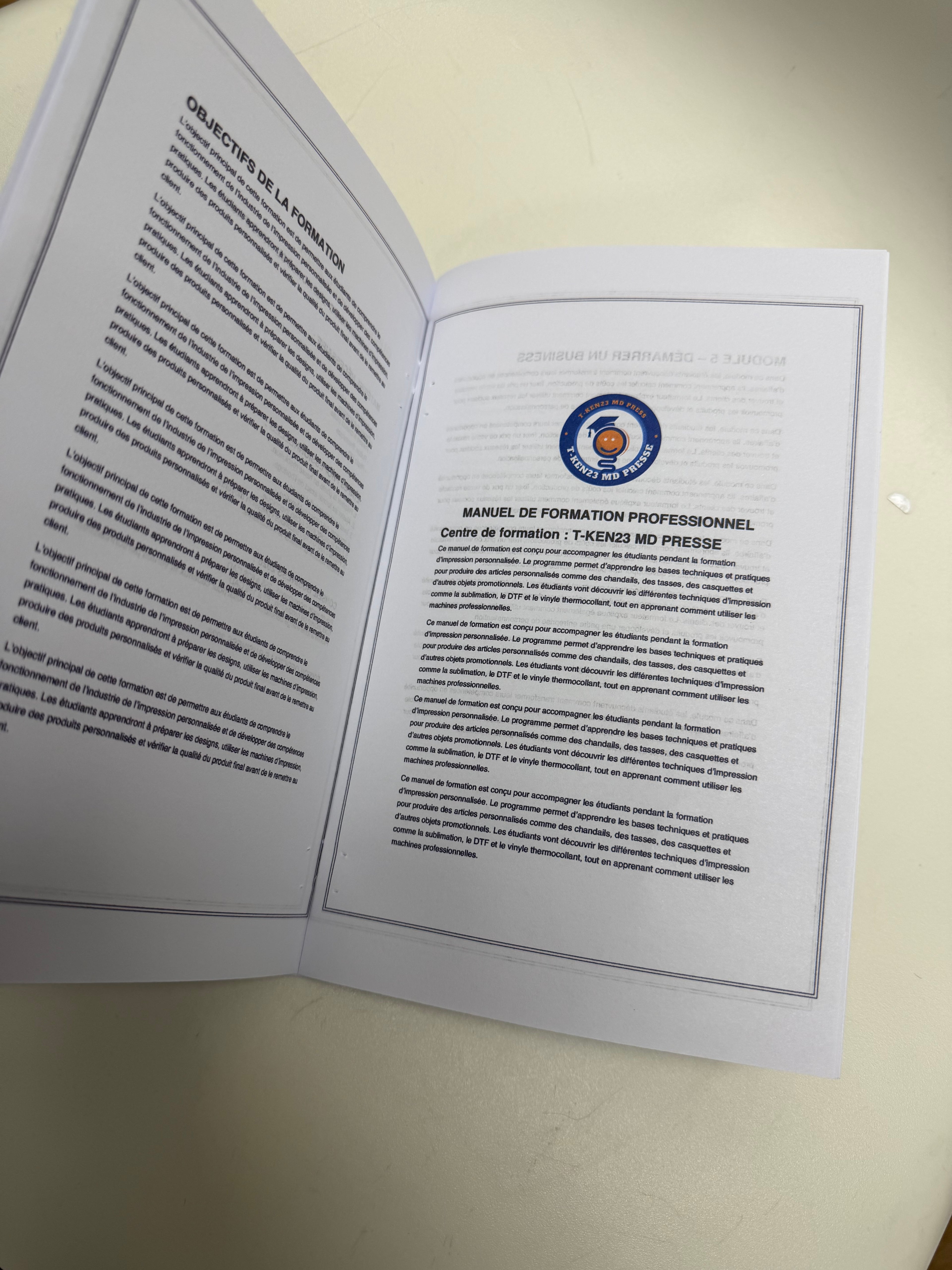 GUIDE OFFICIEL FORMATION IMPRESSIONS & PERSONNALISATION . Sublimation / DTF / Vinyle